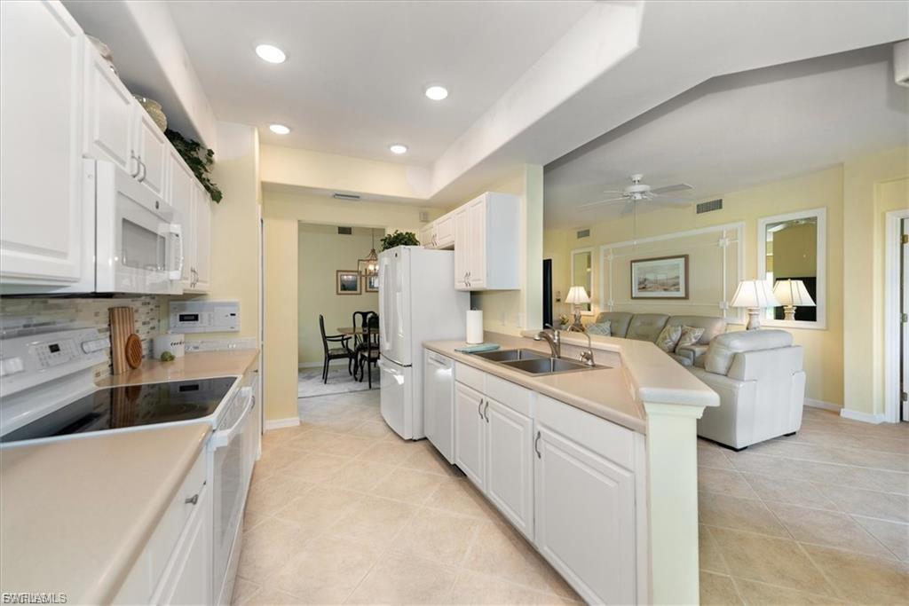 11033 Mill Creek Way 202 Property Photo 6
