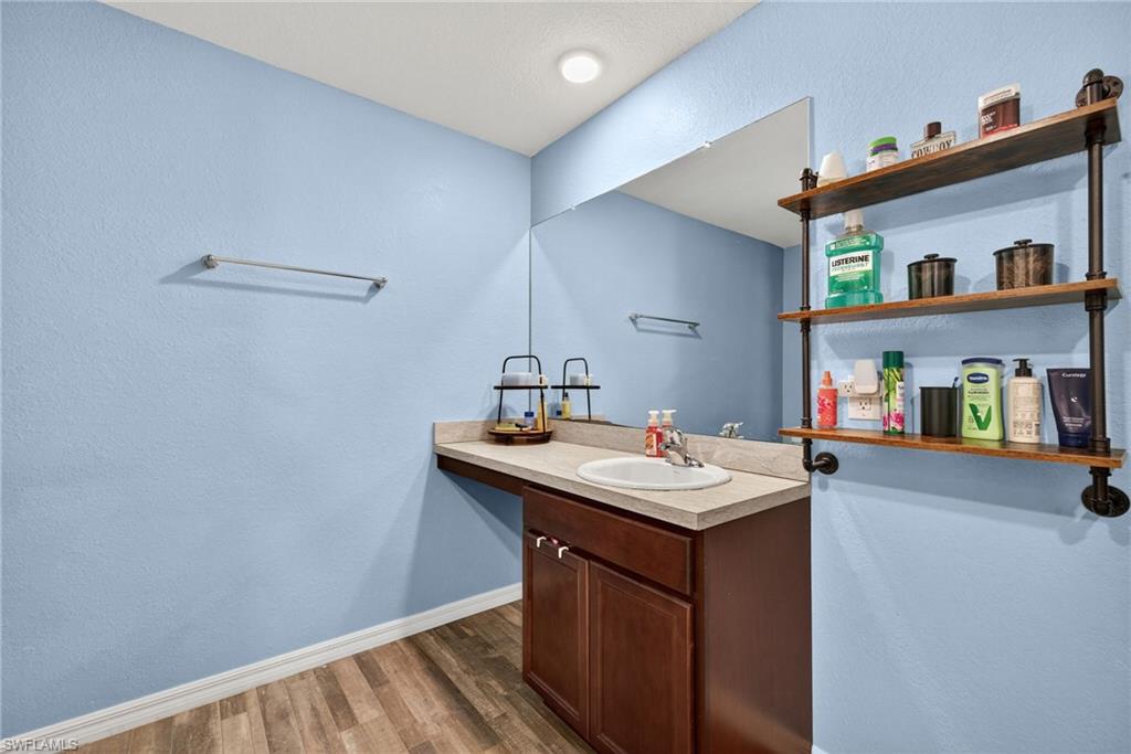 1511 Ne 13th Ter Property Photo 19