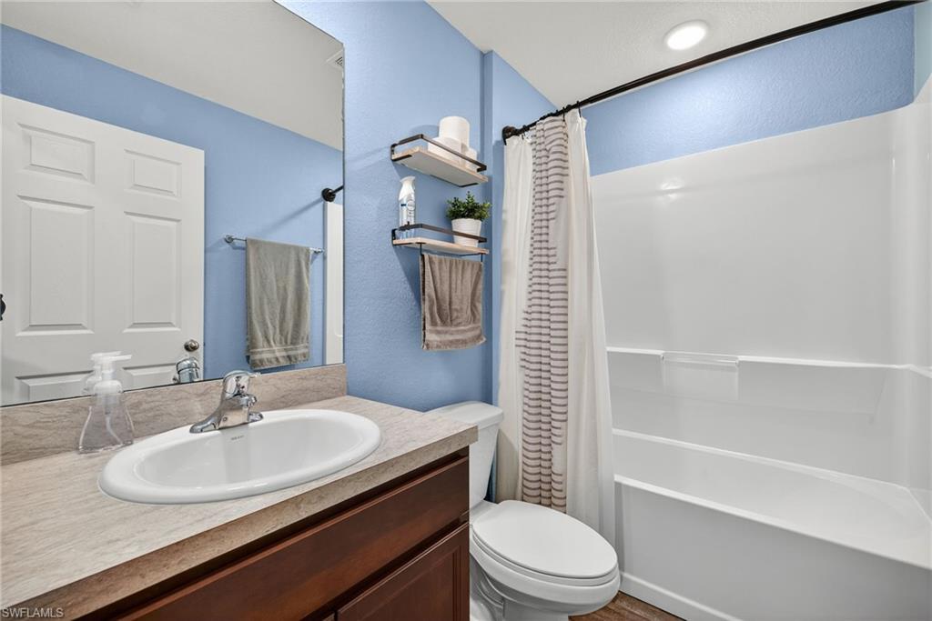 1511 Ne 13th Ter Property Photo 21