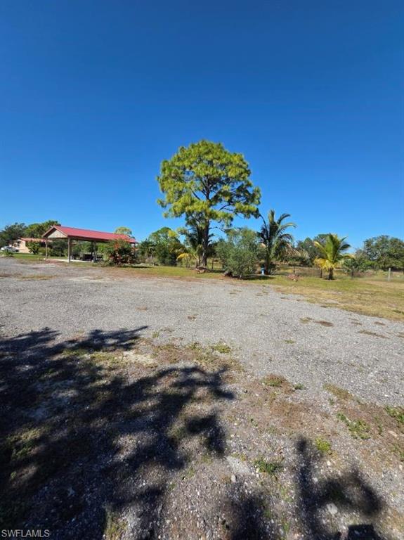 1860 Poinsettia Ave Property Photo 37