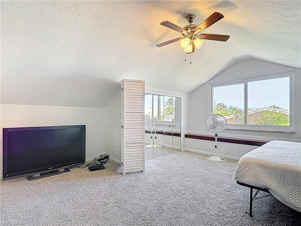 11481 Rebecca Cir Property Photo 31