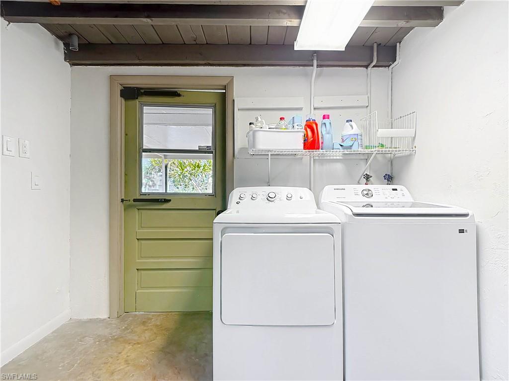 11481 Rebecca Cir Property Photo 35