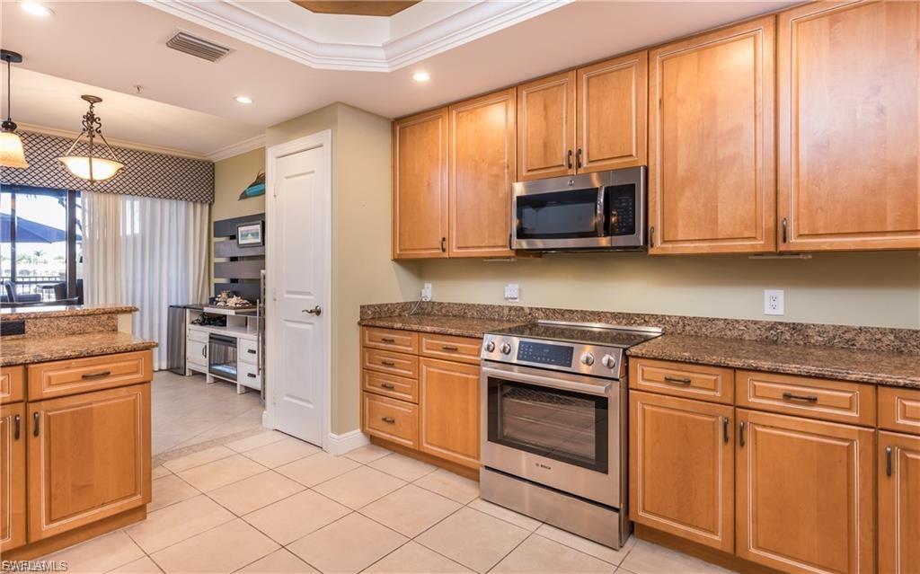 5704 Cape Harbour Dr 105 Property Photo 14