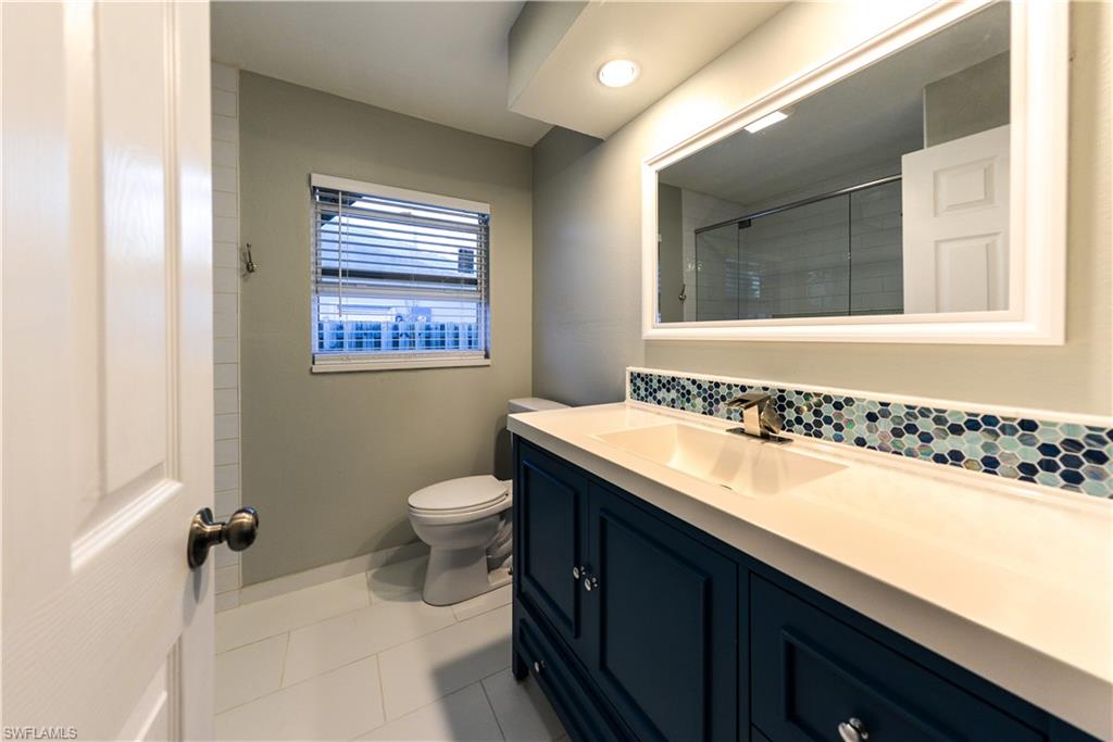 220 Albatross St Property Photo 25