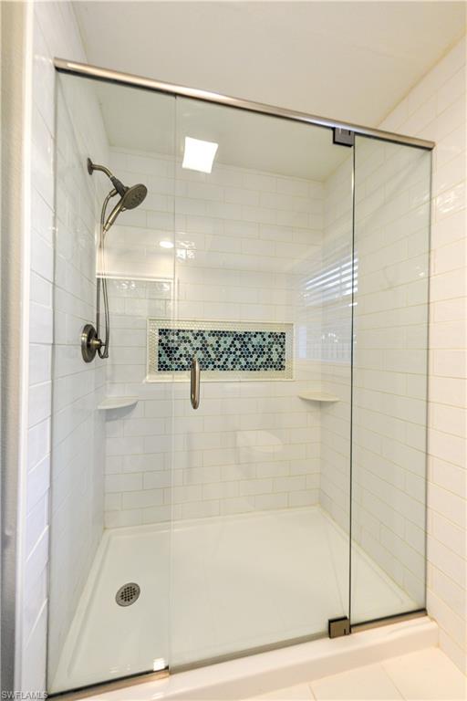 220 Albatross St Property Photo 26