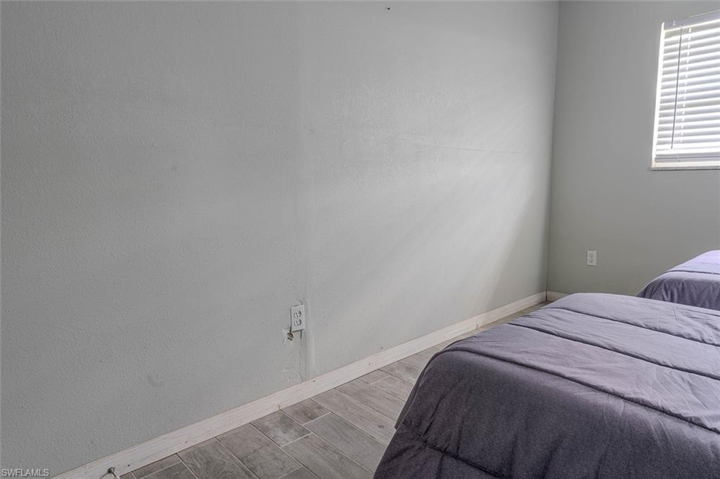 220 Albatross St Property Photo 33
