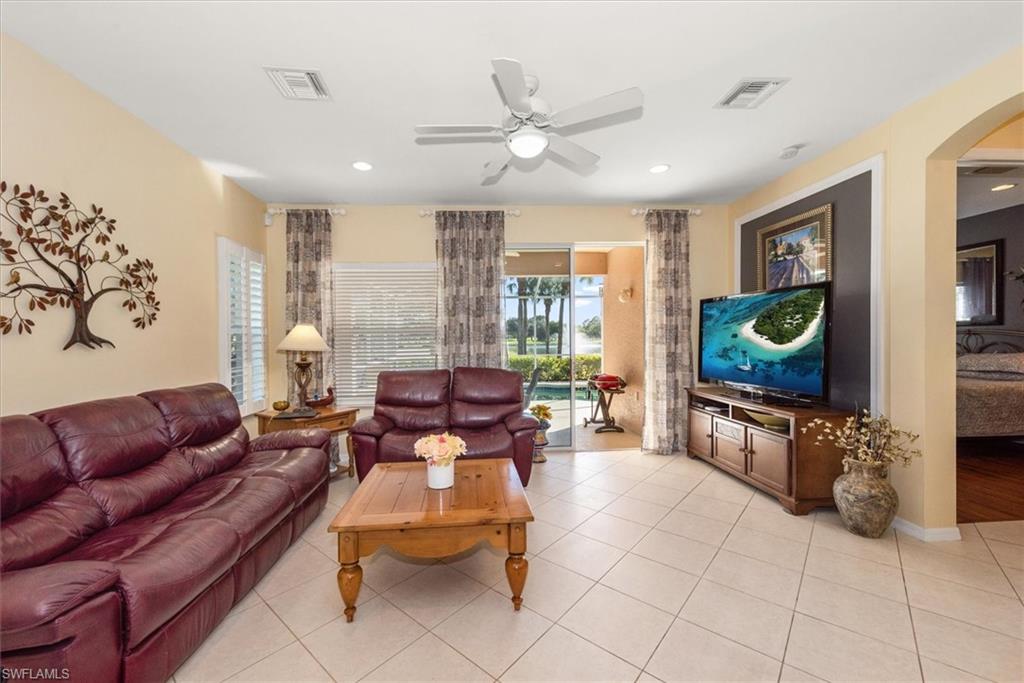 10616 Vicenza Ct Property Photo 6