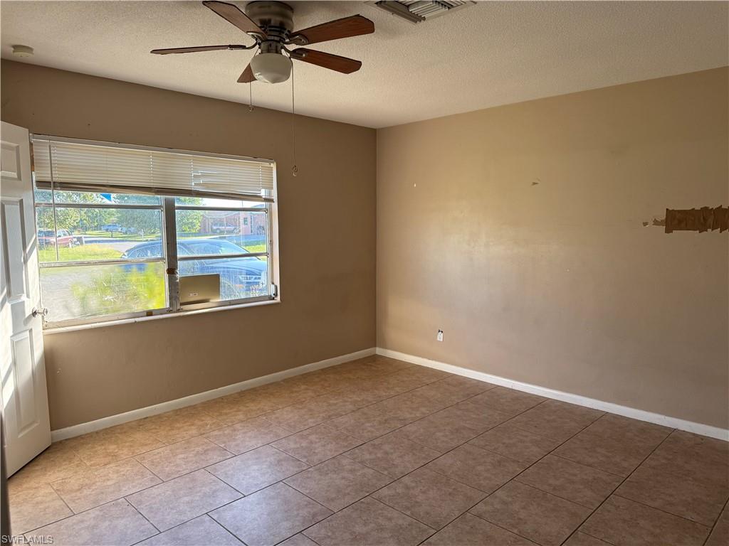 326 Morgan Cir N Property Photo 4