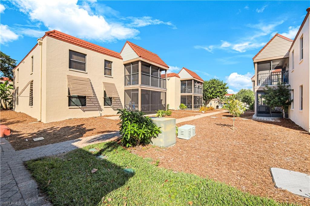 845 E Gulf Dr # 422 Property Photo 3