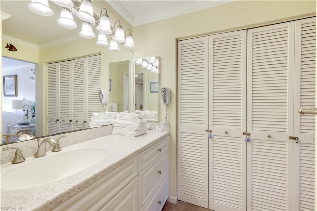 845 E Gulf Dr # 422 Property Photo 18