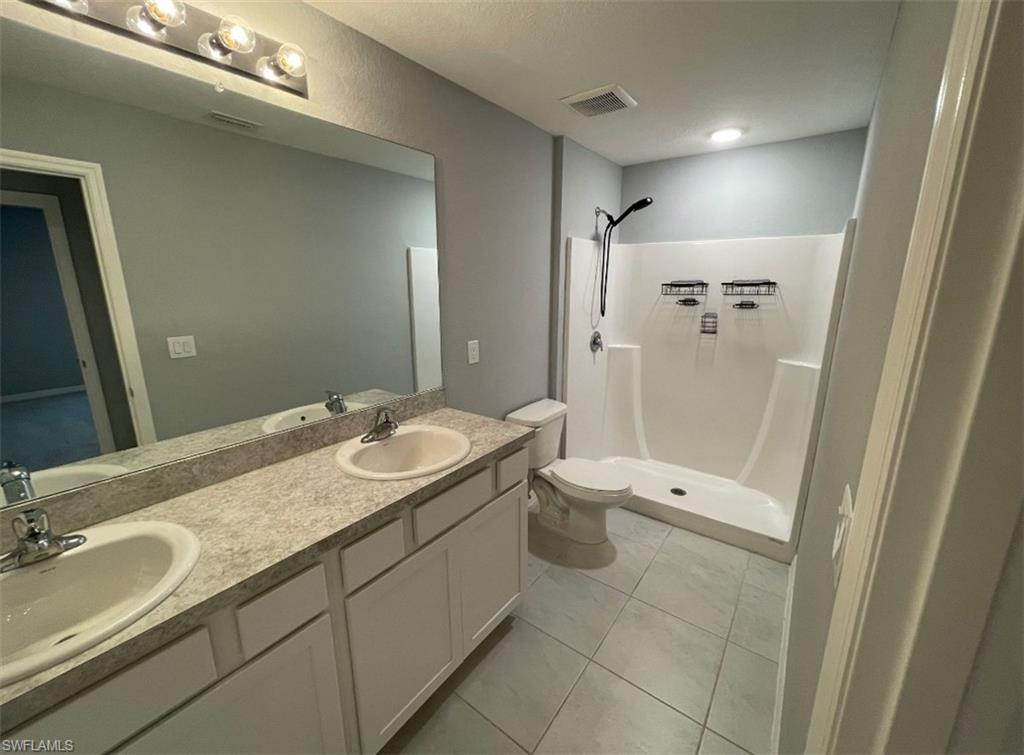 3108 64th St W Property Photo 7