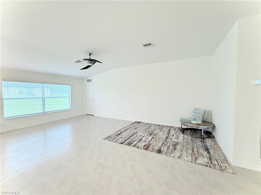 4110 Etna Ct Property Photo 4