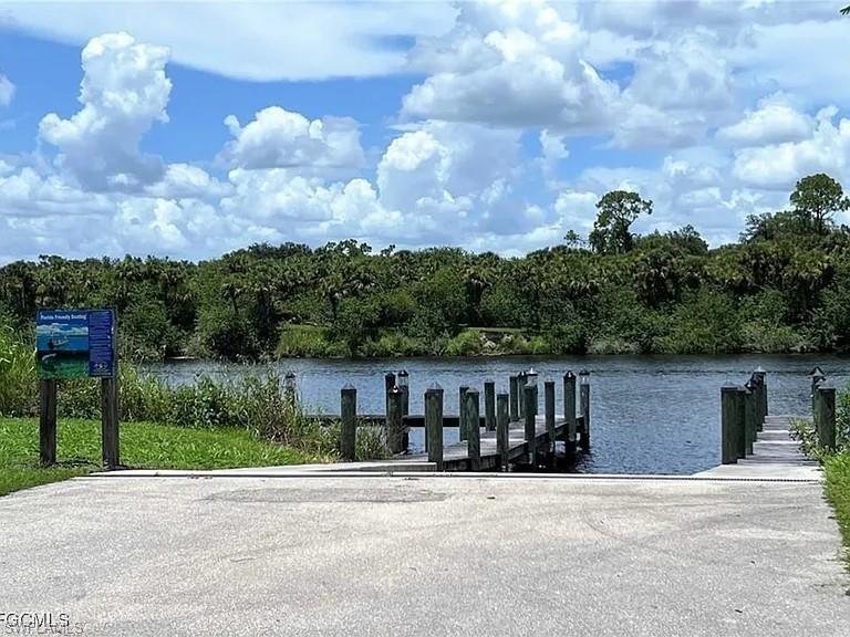 2114 Silk Bay Blvd Property Photo 8