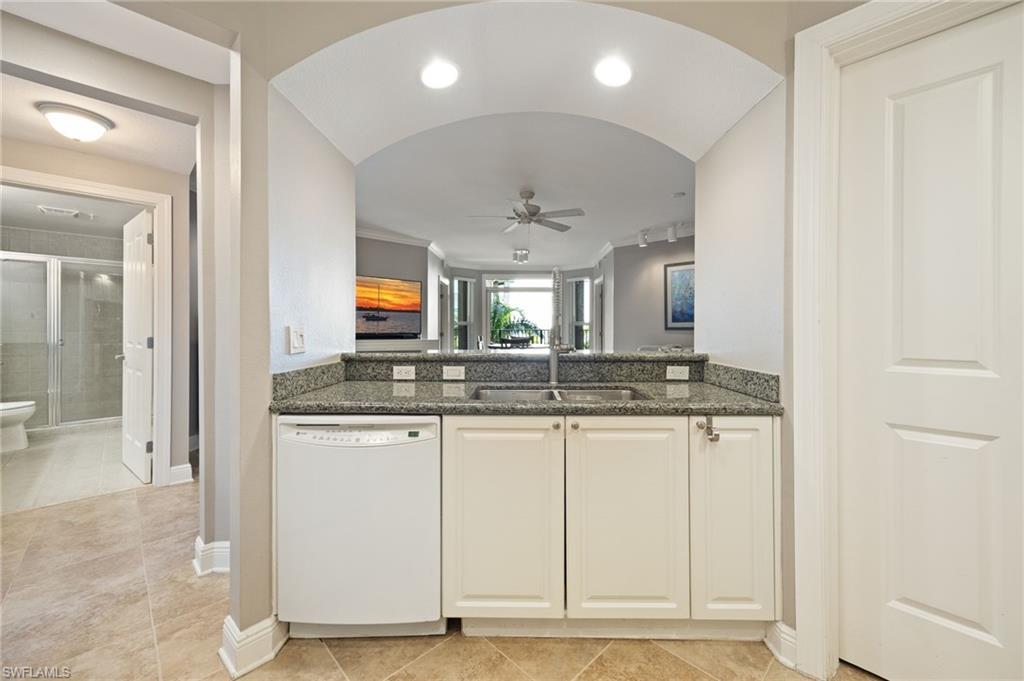 2825 Palm Beach Blvd 513 Property Photo 8