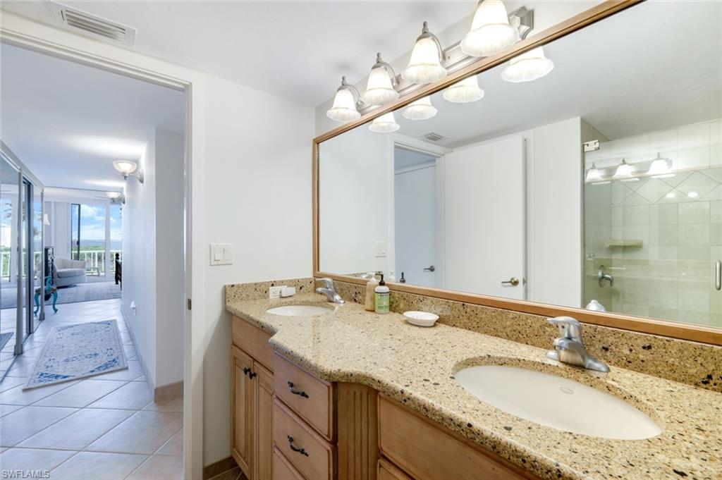 200 Periwinkle Way 214 Property Photo 25