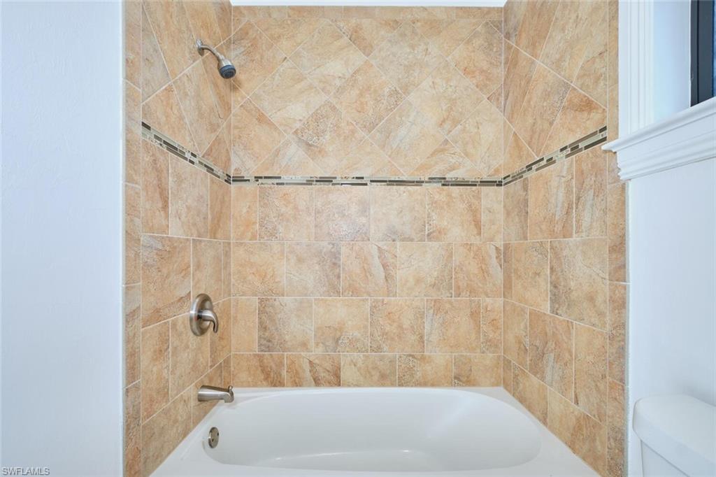 1906 Sw 30th Ter Property Photo 21