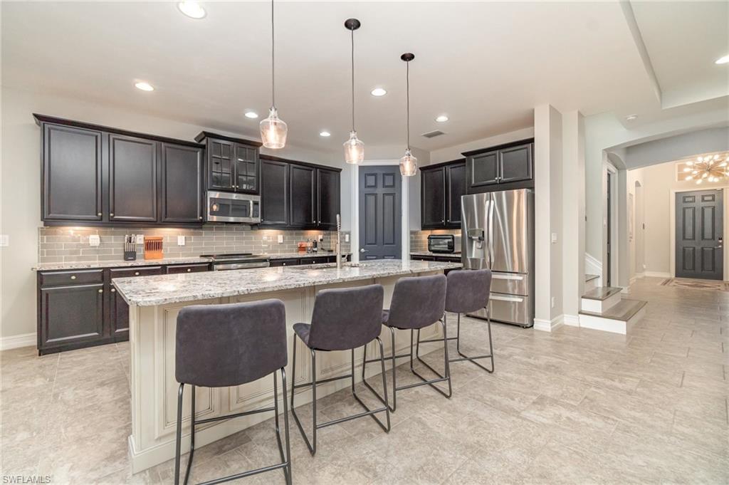 3040 Scarlet Oak Pl Property Photo 5