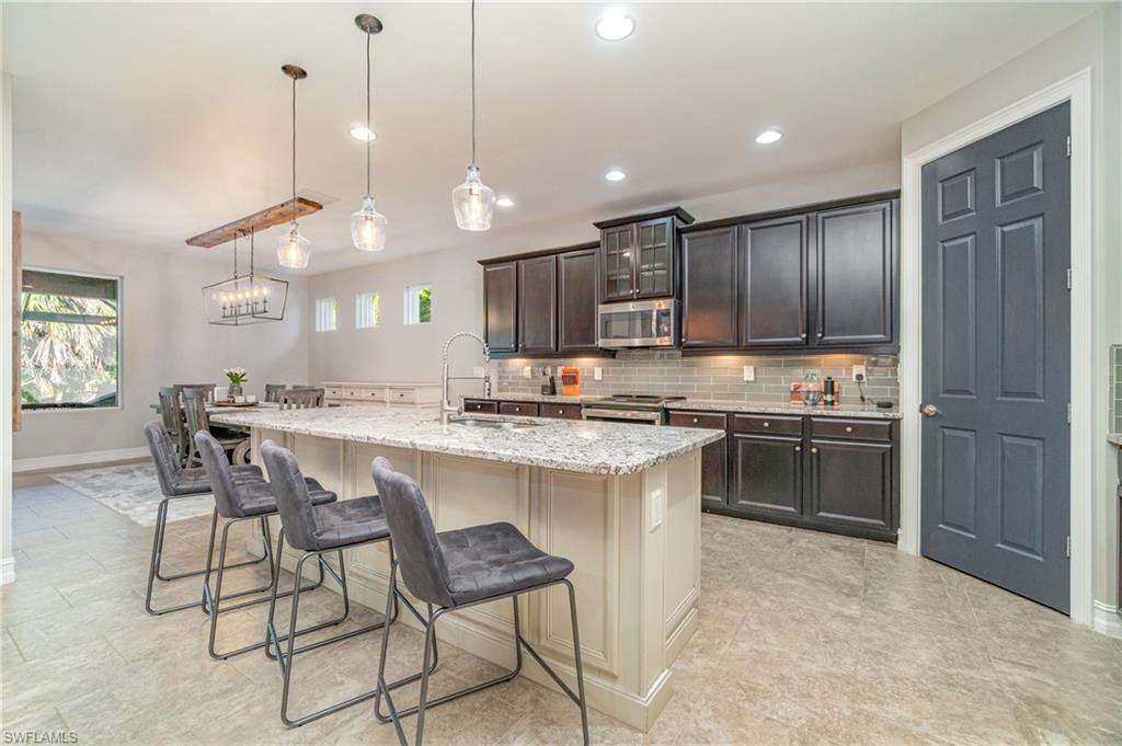 3040 Scarlet Oak Pl Property Photo 6