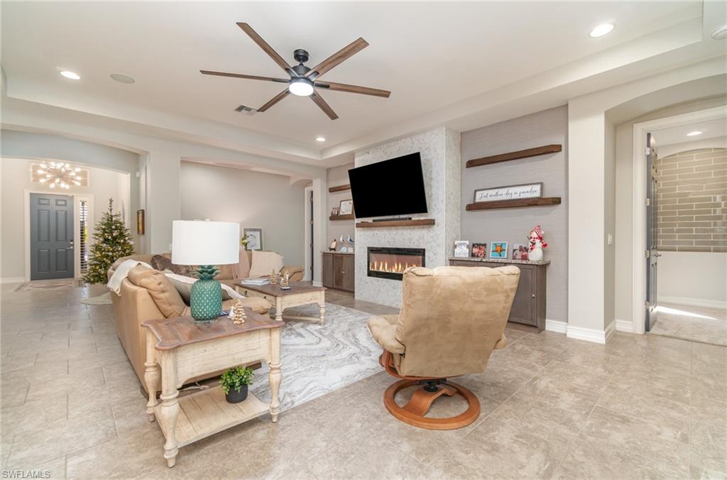 3040 Scarlet Oak Pl Property Photo 7