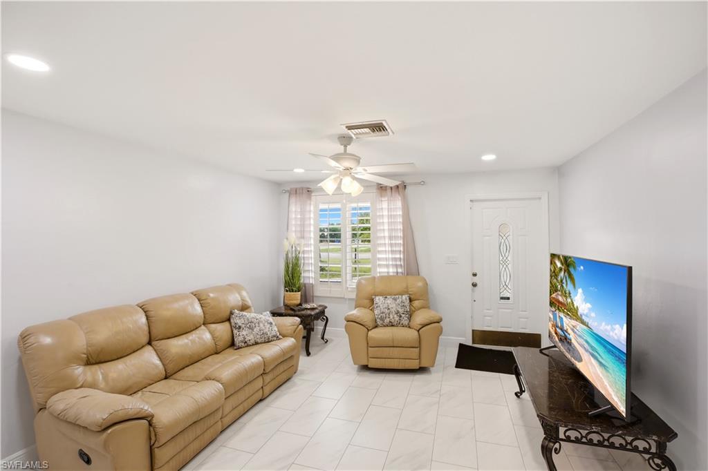 1736 Bonnie Ct Property Photo 3