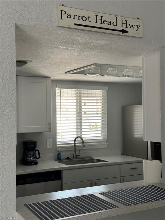 6151 Estero Blvd 3 Property Photo 9