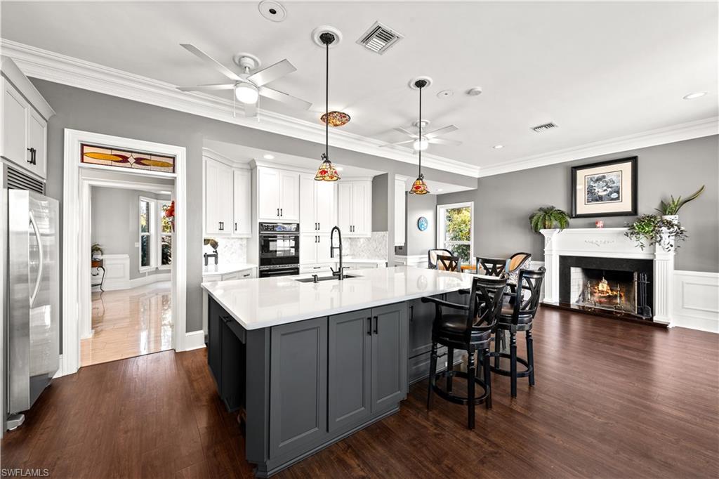 1807 Coral Cir Property Photo 8