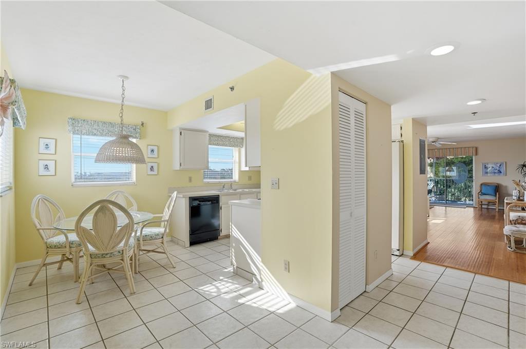 4591 Bay Beach Ln 294 Property Photo 4
