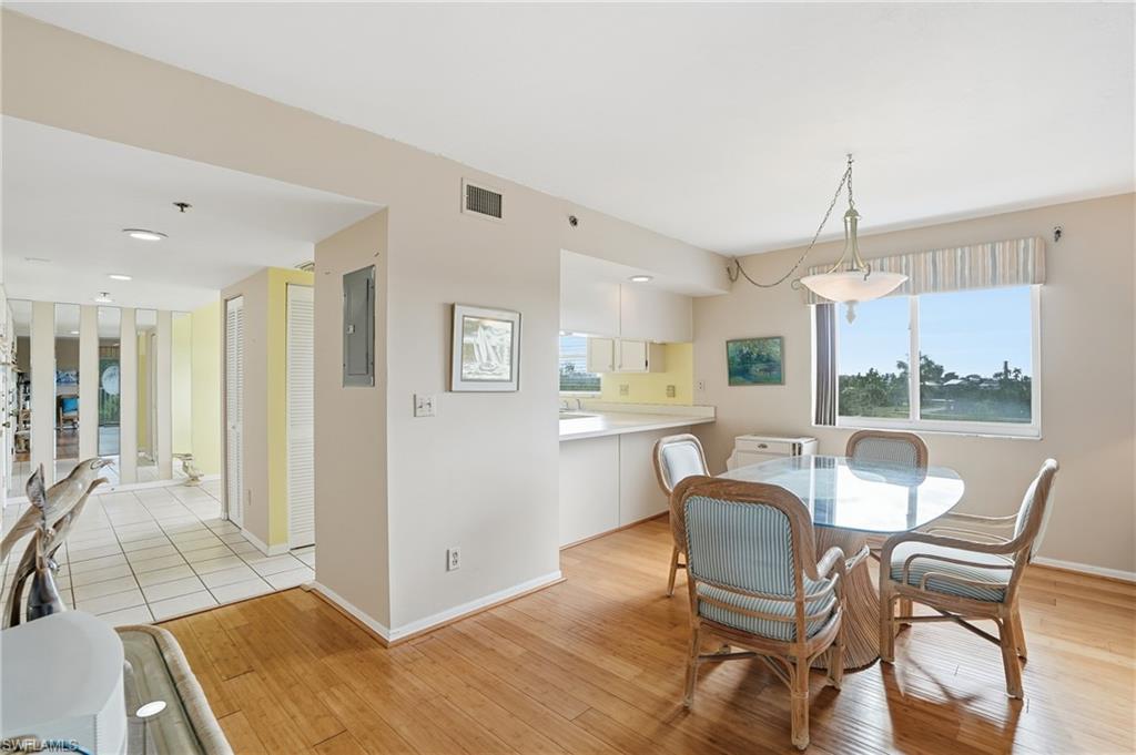 4591 Bay Beach Ln 294 Property Photo 10