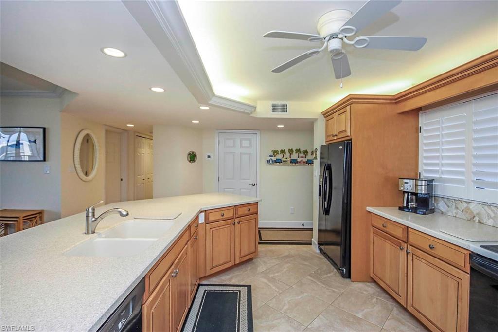 1401 Middle Gulf Dr 405r Property Photo 8