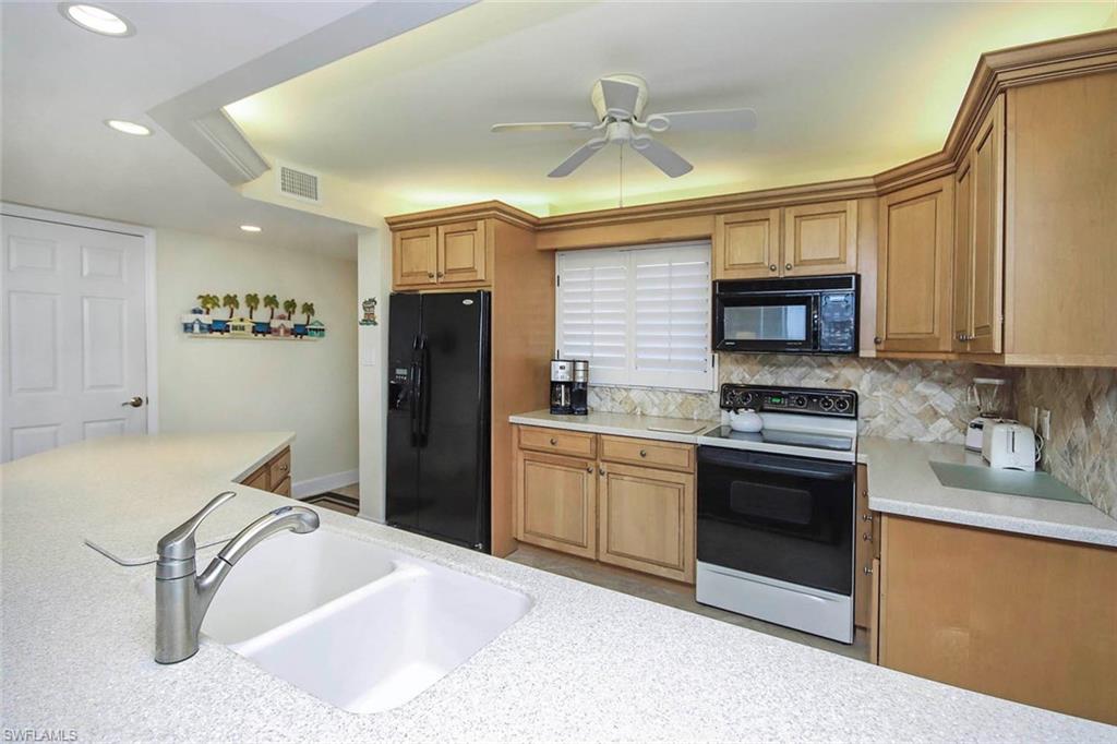 1401 Middle Gulf Dr 405r Property Photo 10