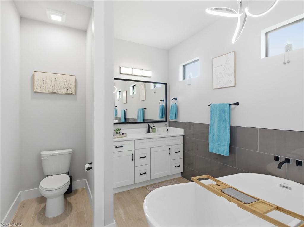 2233 Sw 17th Pl Property Photo 16