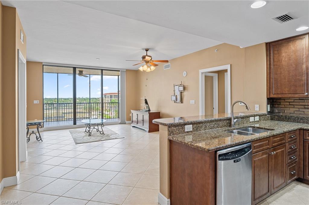 5793 Cape Harbour Dr 615 Property Photo 3