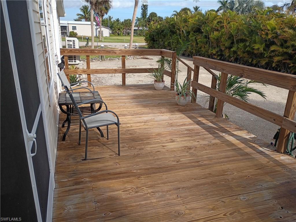 7867 Raymary St Property Photo 3