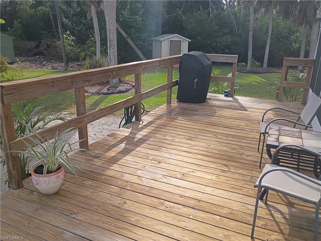 7867 Raymary St Property Photo 4
