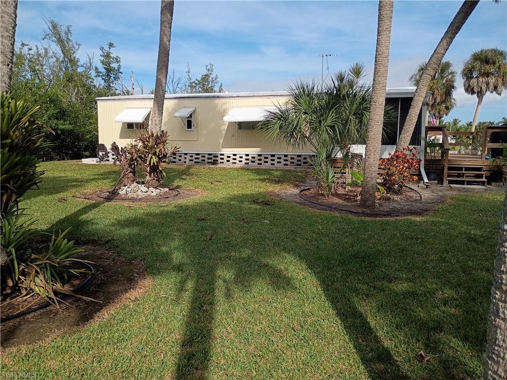 7867 Raymary St Property Photo 5