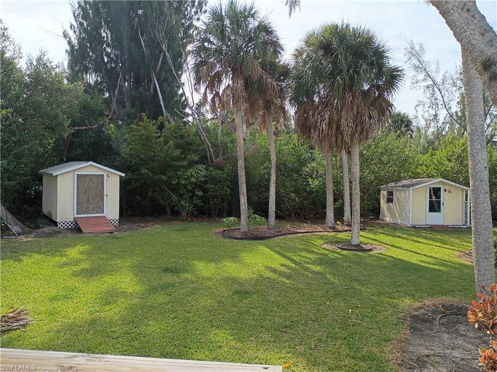 7867 Raymary St Property Photo 6