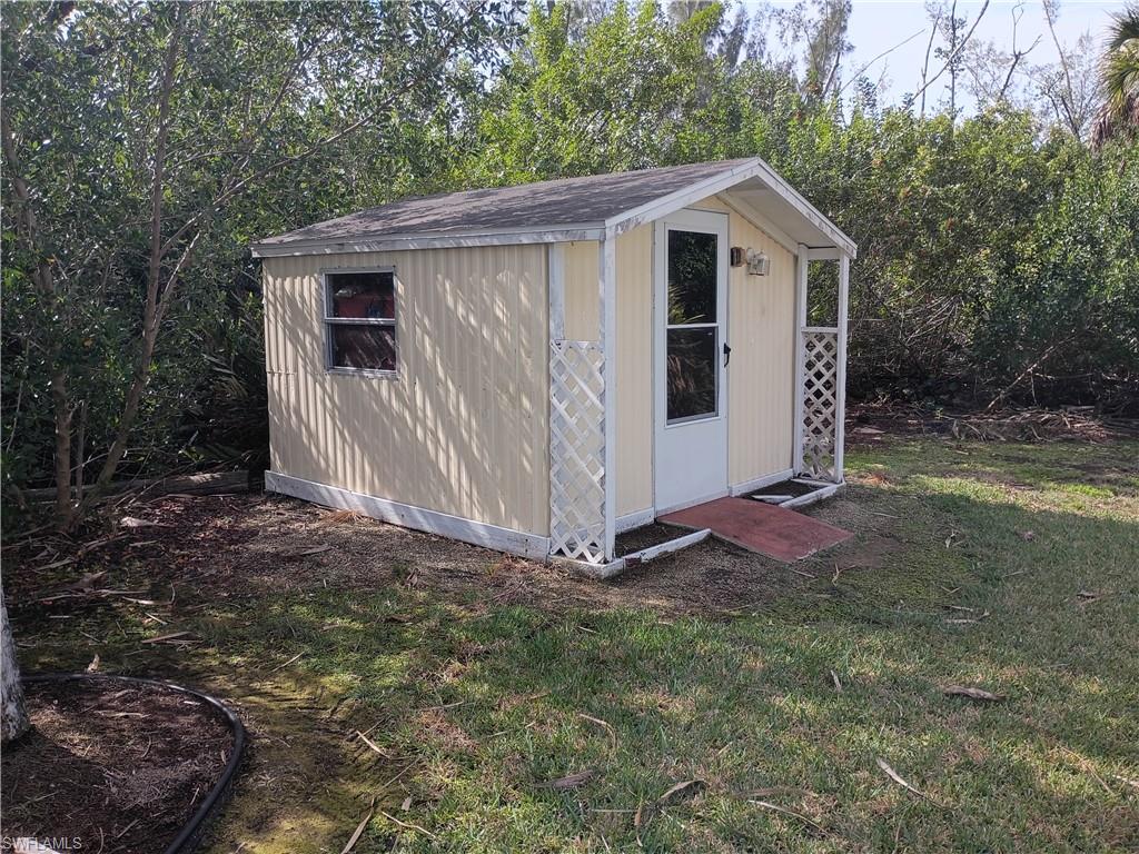 7867 Raymary St Property Photo 7