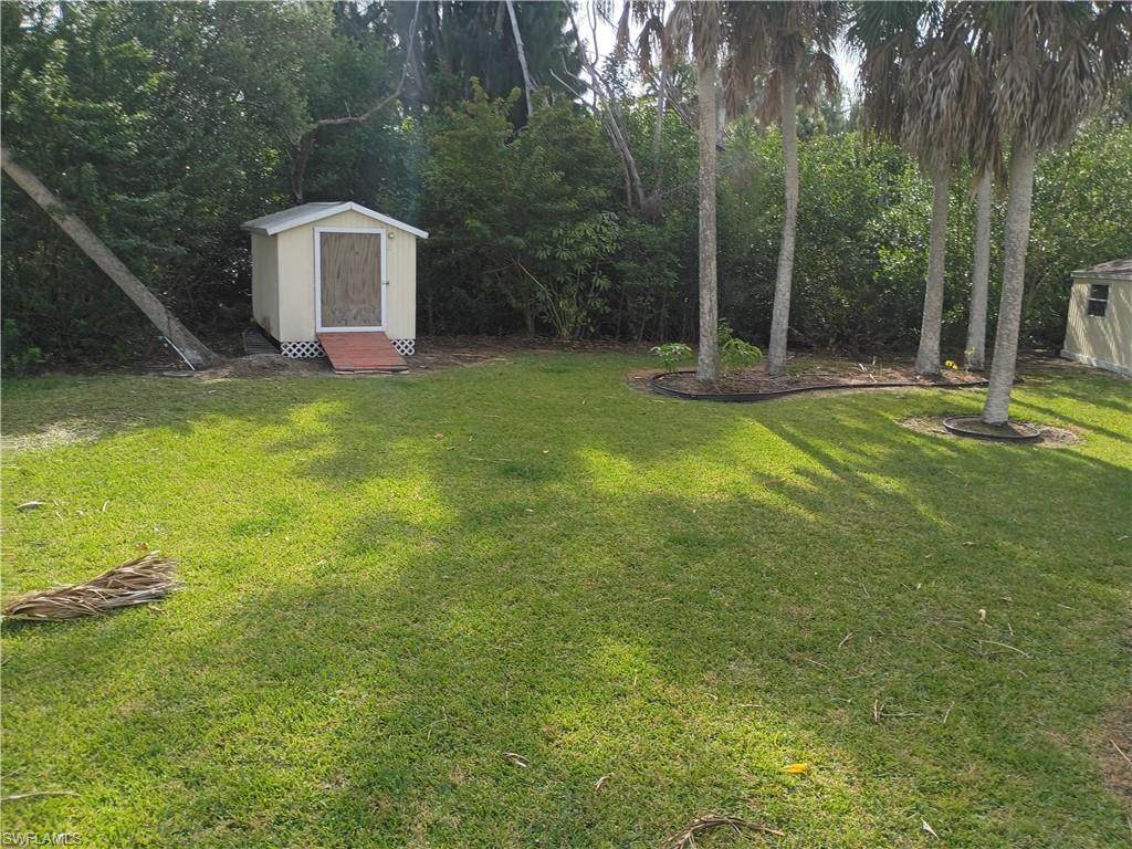 7867 Raymary St Property Photo 8
