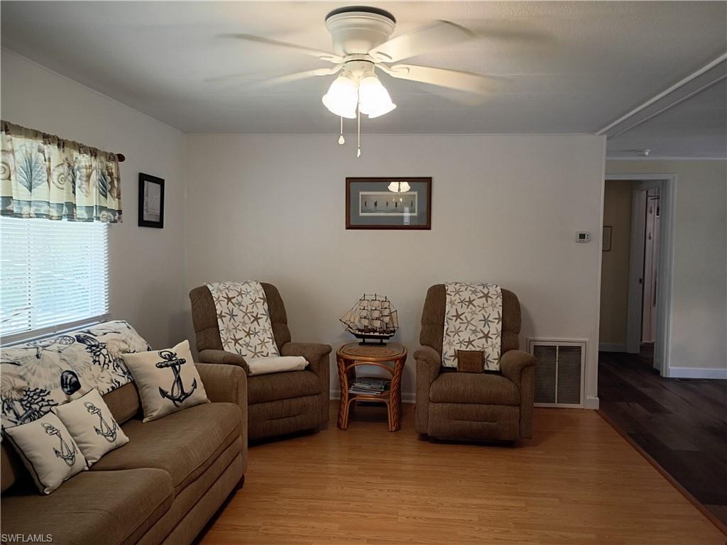 7867 Raymary St Property Photo 21