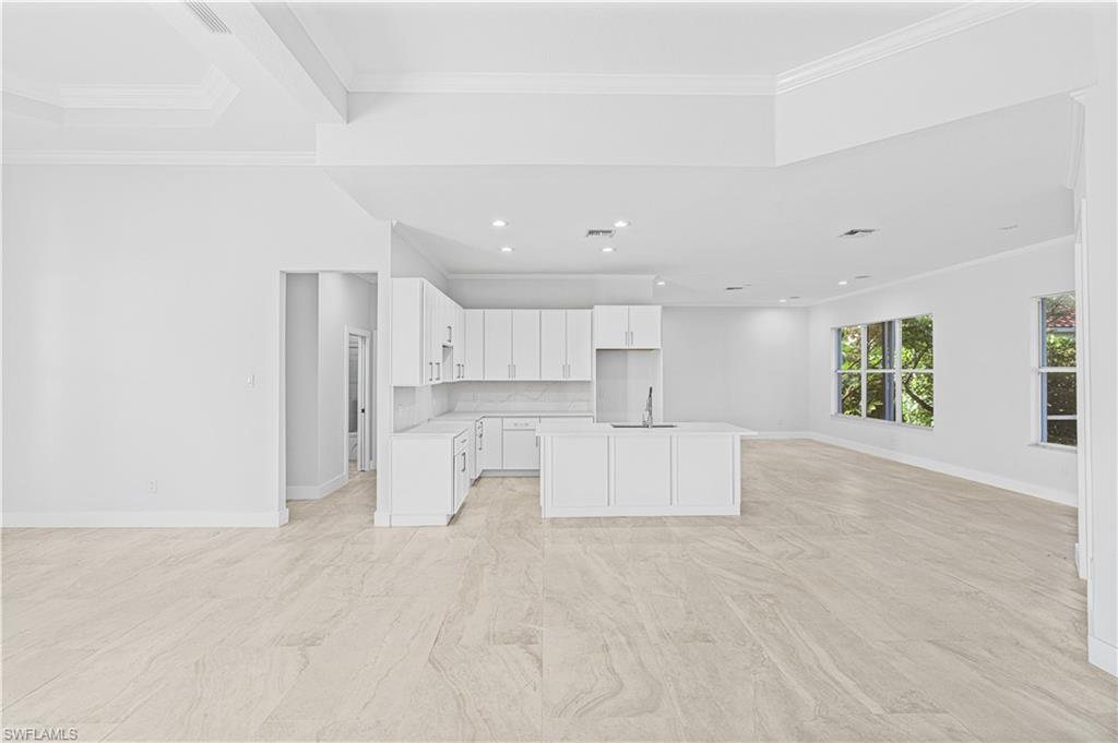 11105 Sea Tropic Ln Property Photo 14