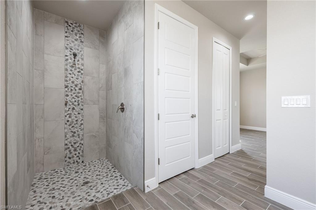 1346 Radio Loop Property Photo 24