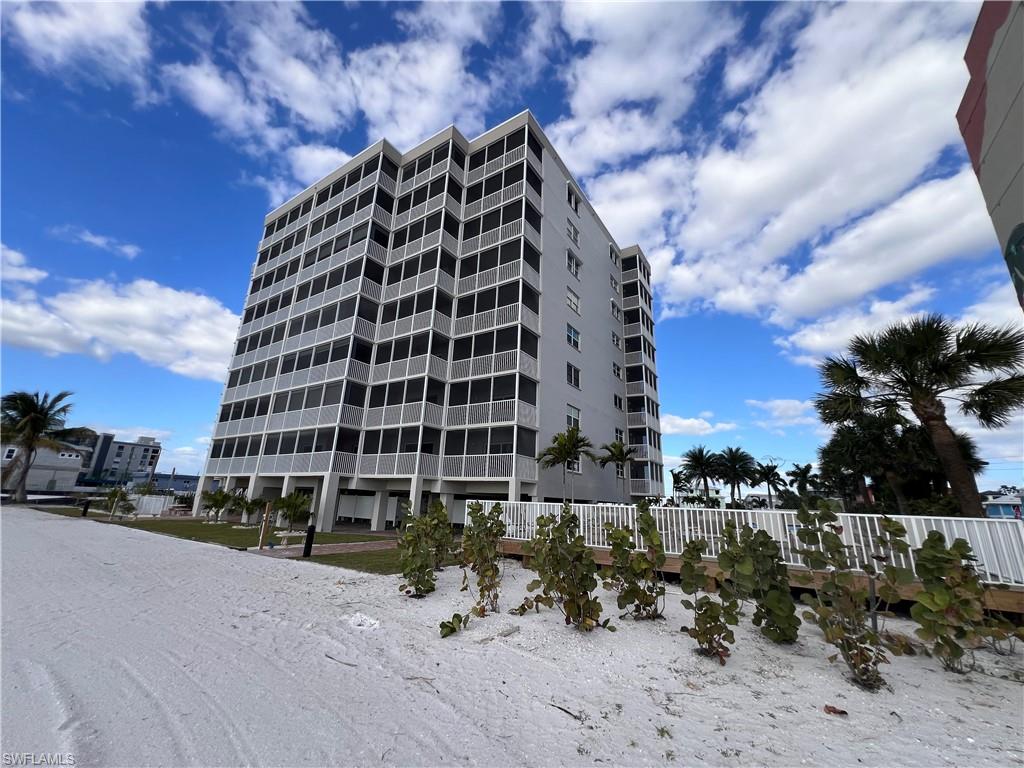500 Estero Blvd 195 Property Photo 13
