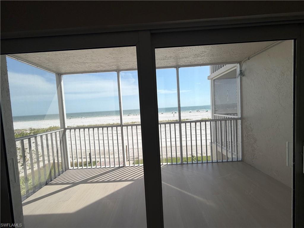 500 Estero Blvd 195 Property Photo 15