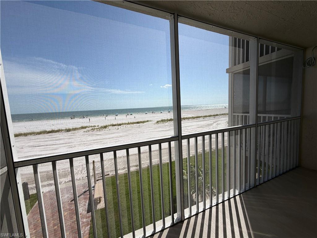 500 Estero Blvd 195 Property Photo 17