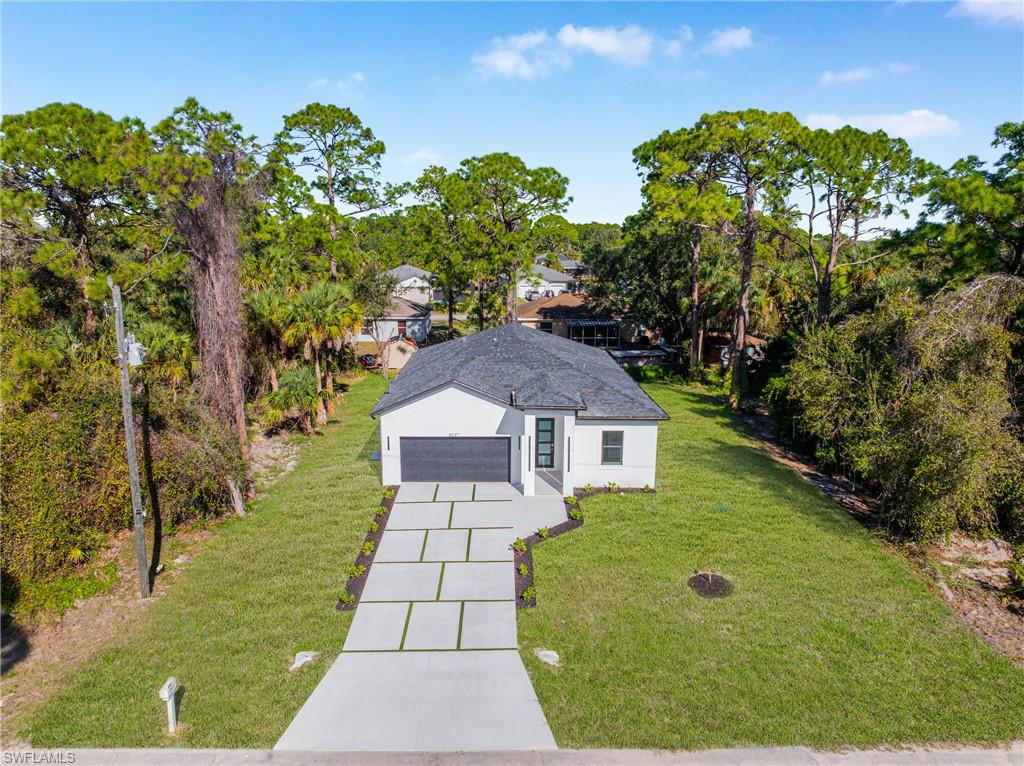 5037 Pinetree CIR Property Photo 1