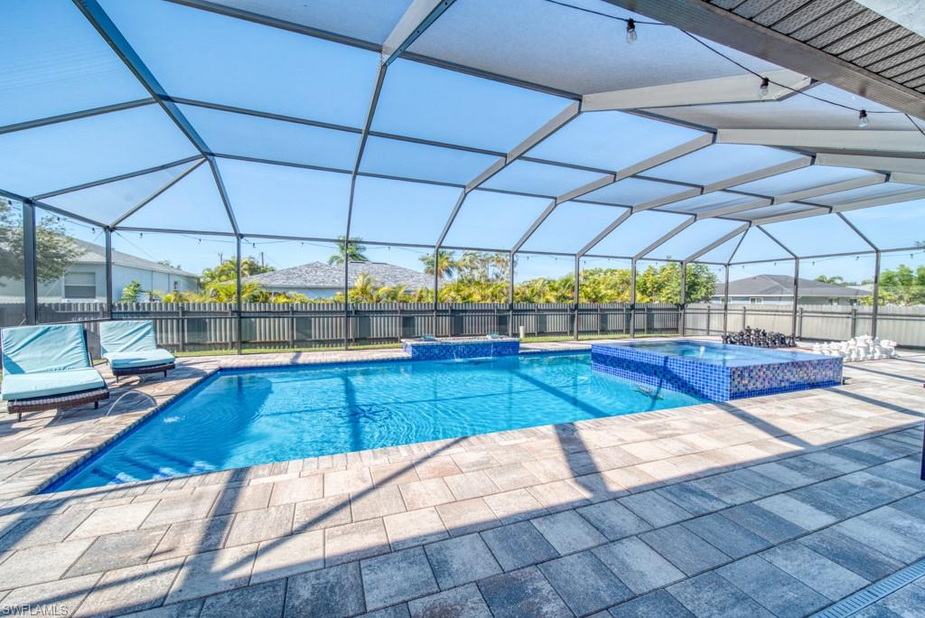 1528 NW 24th PL Property Photo 1