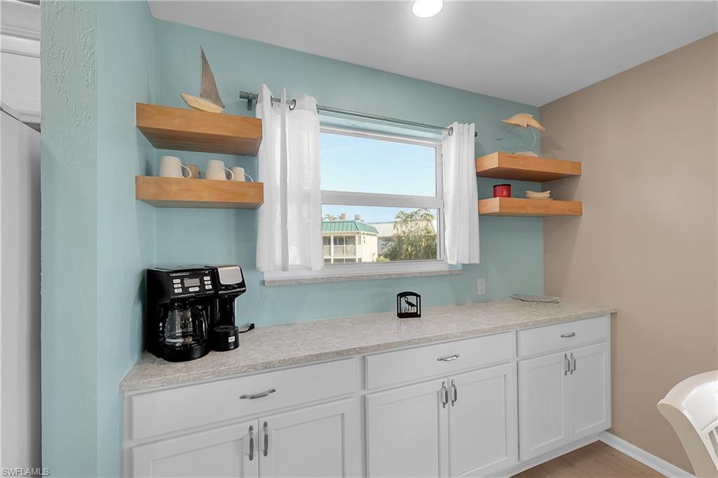 827 E Gulf Dr K8 Property Photo 12