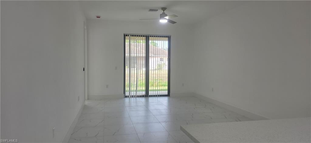 925 Chenault St Property Photo 5