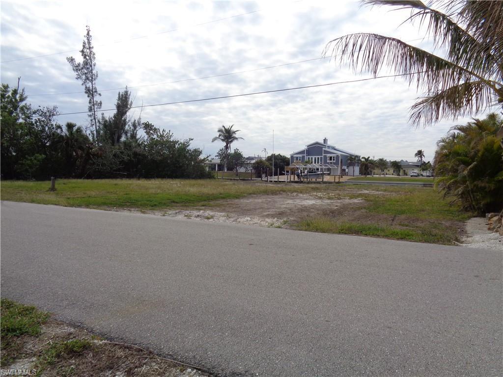 2947 Cussell Dr Property Photo 4