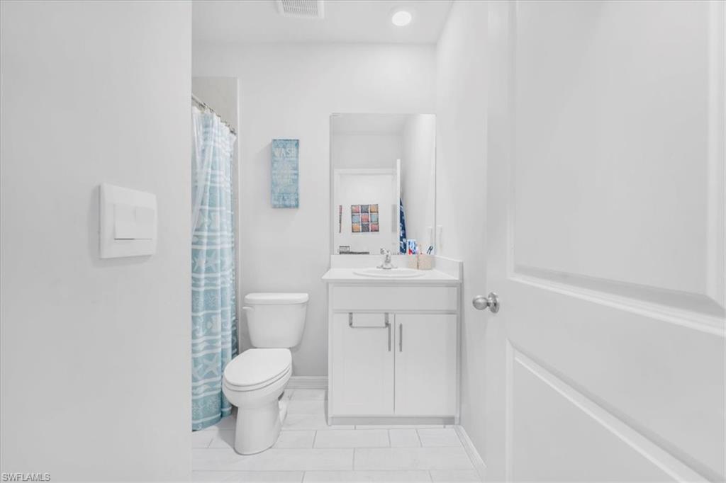 1216 Nw 21st Pl Property Photo 18